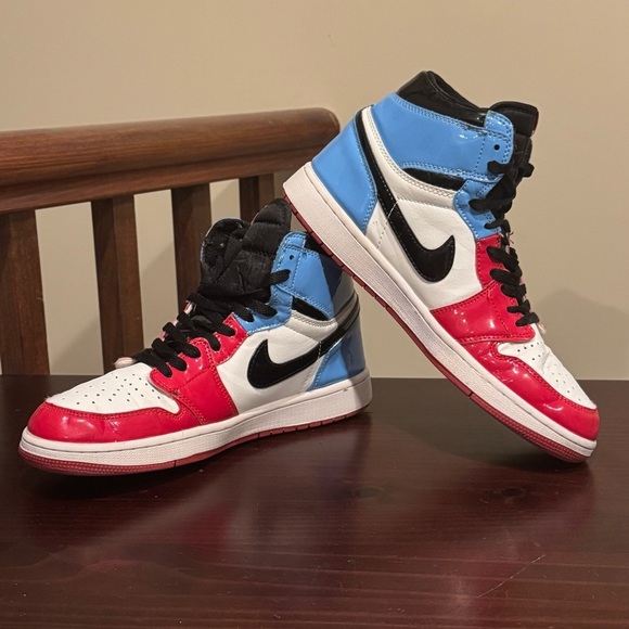 Nike Air Jordan 1 AJ1 Retro High Fearless red white blue Patent CK5666-100 9..5 - Picture 9 of 12